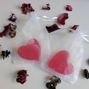Elegant soaps wedding favors, delicate wedding favors, Romantic glycerin soaps bridal shower, I love you soap gift, Love party soap favors