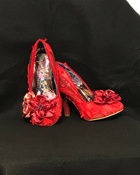 IRREGULAR CHOICE 40's style Pinup Flower Pumps