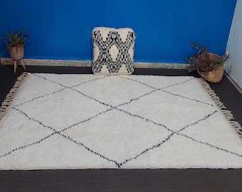 Soft Moroccan Rug ,Beni Ourain rug, Area Rug , Handmade rug, Abstract rug ,  Plush Wool rug ,White & Black Rug ,Custom rug