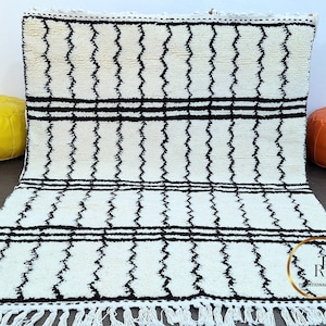 Handmade Beni Ourain Rug: Authentic Moroccan White & Black Wool Rug