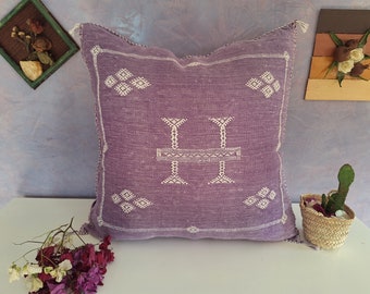 Handmade Moroccan Cactus Silk Pillow Cover: Berber Design