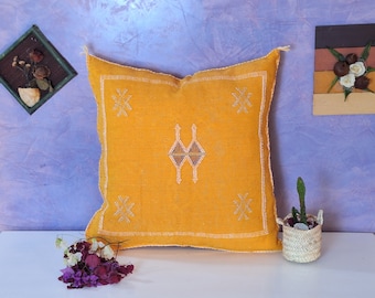 Handmade Moroccan Cactus Silk Pillow Cover: Berber Design
