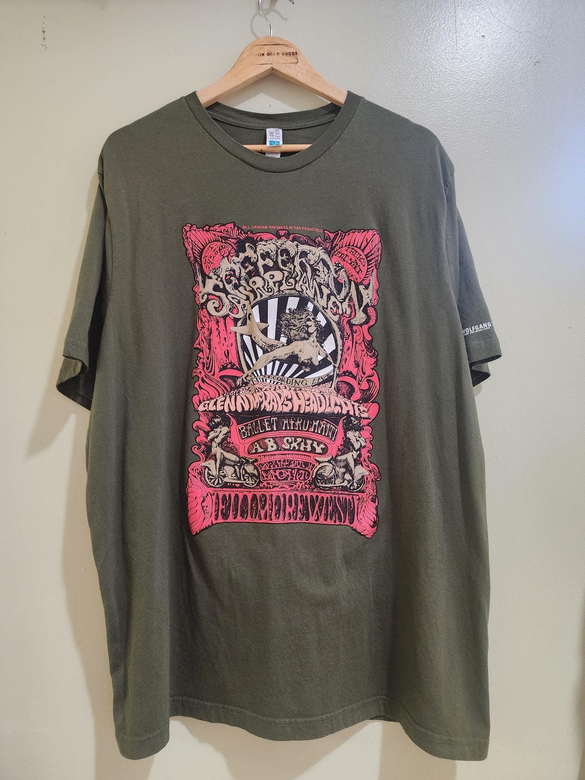 Jefferson Airplane Retro Band T-Shirt - Men's Black Official Logo Tee, 100% Ringspun Cotton (Size M)