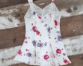 Vintage Gilligan and O'Malley Slip Dress size Medium