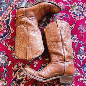 Vintage Dan Post Cowboy Boots size 7half Men&#39;s 9 half Women&#39;s Narrow