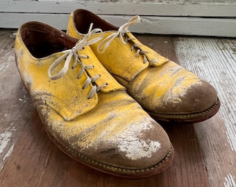 Vintage Yellow Leather Bowling Shoes  length 11 to 11.5 inches