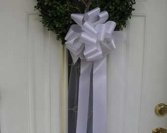 Wedding pew bow 10", white wedding bow with tulle, white christening bow, communion bow, wedding wreath bow, communion decoration, wedding