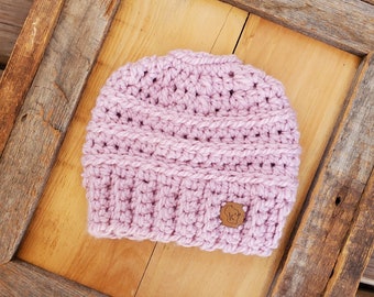 Braided Chunky BUN Beanie // Women's // light pink