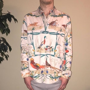 Men's Duck Rabbit Button Down Shirt Long Sleeve Rare Vintage Elegant Cream Floral Peacock Casual