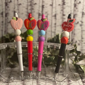 Stylo perlé pour professeur : breloque pomme en silicone, détails de strass