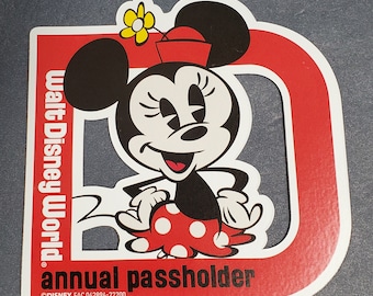 Walt Disney World Annual Passholder Minnie Mouse Magnet or Sticker 2022 (copy)