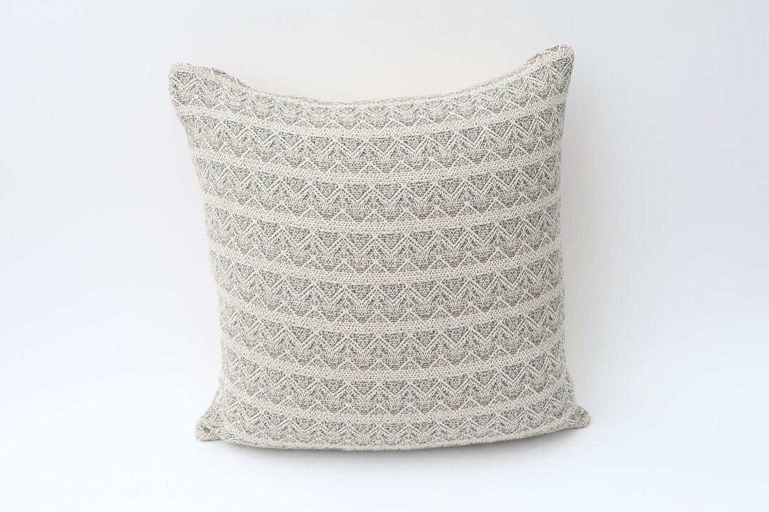 Magnifique texture vintage Fabric Throw Pillow 20x20 Etsy France