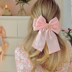 Princess dream hair bow/ dreamy / comes beautifully gift wrapped / organza /handmade /fairy / best gift imagem 4