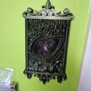 Dragon Eye Light Switch Cover: Fantasy Home Decor