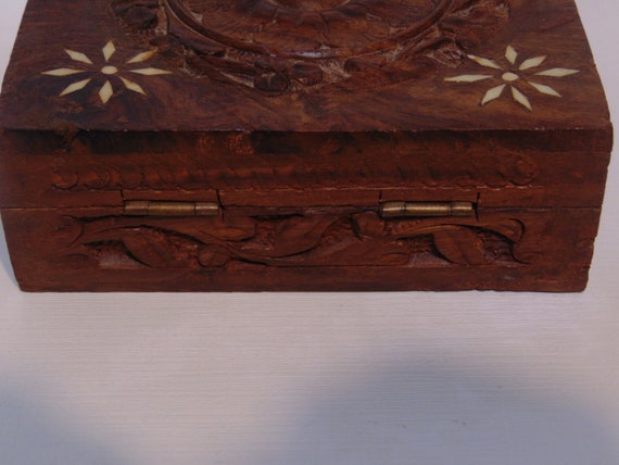 Hinged Wood In Layed Carved Jewelry/Trinket Box - image 5