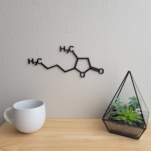 Whiskey Molecule | Whiskey Molecule Wall Decor | Alcohol Molecule Wall Art | Whiskey Molecule Wall Art | Whiskey Lactone | Bourbon Molecule
