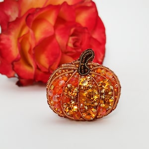Broche de calabaza de Halloween bordado: Mini calabaza naranja