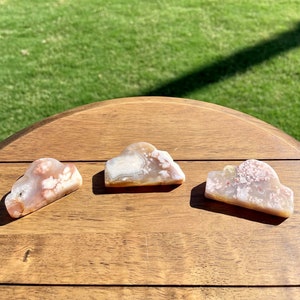 Flower Agate Cloud Carving: Healing Crystal Gemstone