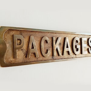 Custom Brass Name Plaque – Antique Finish Personalized Door Sign – House Nameplate – Family Name Sign – Rustic Home Decor Unique finish