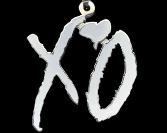 The Weeknd XO Necklace! Stainless Steel & White Enamel XO Pendant + Stainless Steel Chain (Abel Tesfaye XOTWOD Trilogy Kissland Starboy)