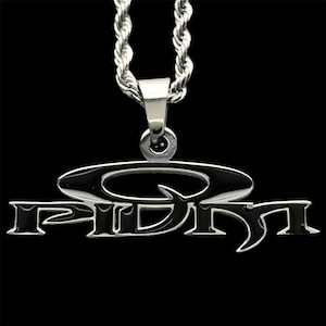 Collier OPIUM Playboi Carti ! Pendentif en acier inoxydable et émail noir + chaîne au choix (Whole Lotta Red King Vamp Ken Carson Destroy Lonely)