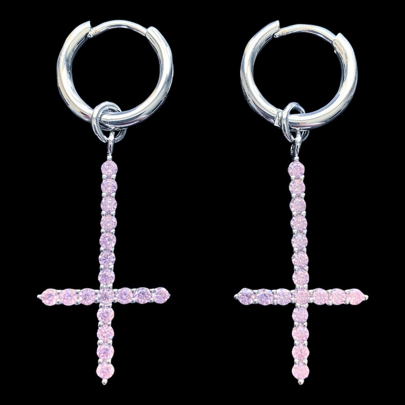 Kolczyki z różowym krzyżem Zamrożona biała cyrkonia sześcienna posrebrzane zwisające kolczyki pojedynczy element lub para po dwa zdjęcie 1