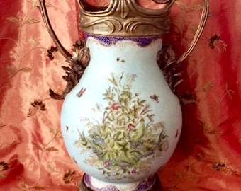 A beautiful large and heavy China export  bronze  porcelain footed Jar/vase
