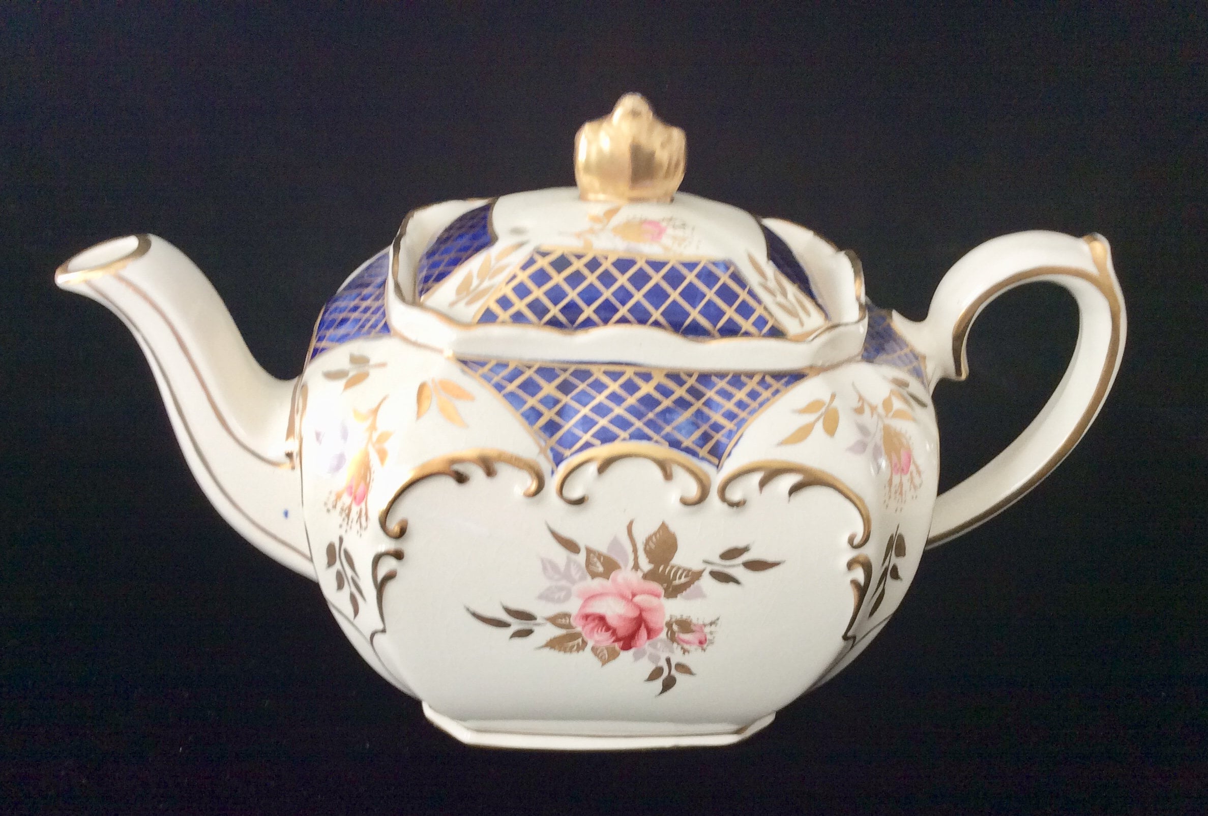 A Rarely Found Cubed Sadler England Teapot numbered 2864 Etsy