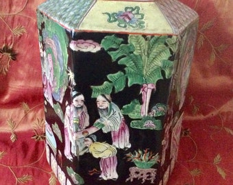 Stunning China old export hand painted porcelain jar