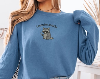 Koszulka z haftowanym szopem "I Require Snacks", zabawna bluza z motywem zwierząt, uroczy, wygodny T-shirt w kolorowych kolorach, prezent z kapturem dla miłośników przekąsek