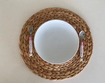 HANDWOVEN STRAW PLACEMATS, 35 cm/14 in Decorative Mat, Weave round placemats, kitchen mat, photo accessories, water hyacinth tabletops