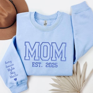 Custom Mama Embroidered Sweatshirt, Grandma Sweatshirt Embroidered, Grandma Gift, Gift for Mon, Mama Personalized Crewneck, Mother Day Gift