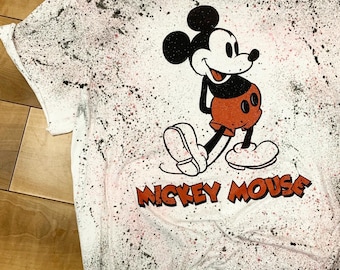 Musse Pigg vintageinspirerad t-shirt | Musse Pigg t-shirt | Anpassad Musse Pigg-tröja | Slitstark målad Musse Pigg t-shirt | Disney-t-shirt för män
