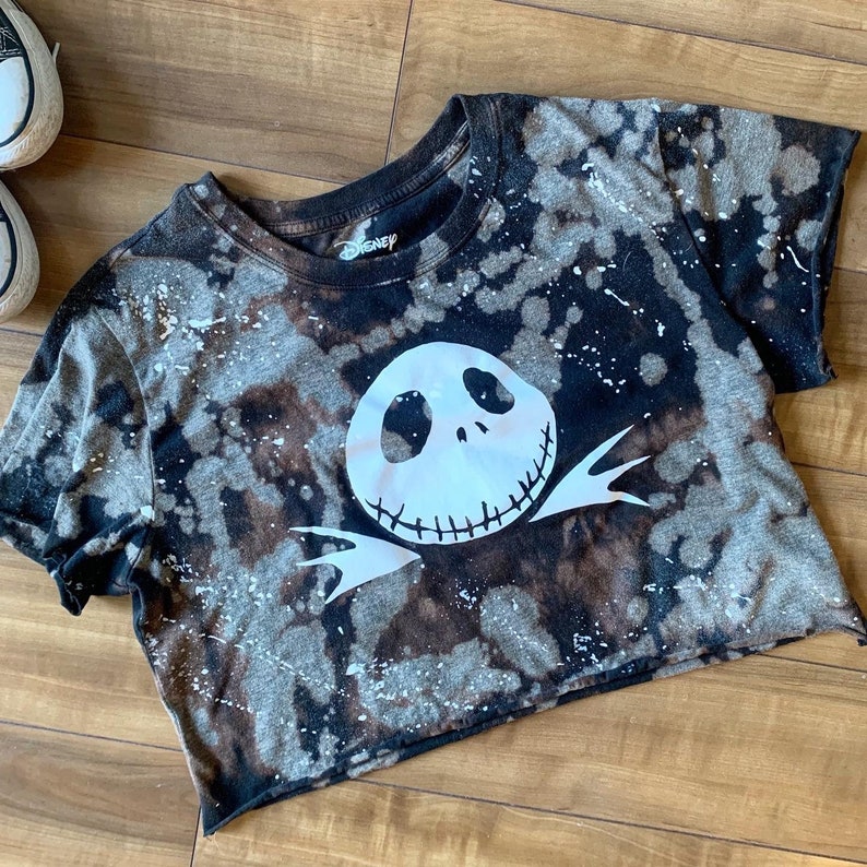 Nightmare Before Christmas-tröja / Jack Skellington-tröja / Disney-semestertröja / Disney Halloween-tröja / Acid Wash Halloween-t-shirt bild 1