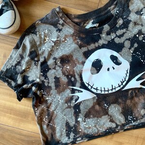 Nightmare Before Christmas-tröja / Jack Skellington-tröja / Disney-semestertröja / Disney Halloween-tröja / Acid Wash Halloween-t-shirt bild 5