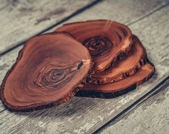 Set of 4 - RUSTIC OLIVEWOOD COASTERS Tableware set- Handcarved in Europe - Whisky -Coffee - Wine - Housewarming Gift- Appleyard & Crowe