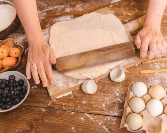 Personalised Rolling Pin - NATURAL OLIVE WOOD- Hand Carved in Europe - For Birthday, New Home, Anniversary - Appleyard & Crowe