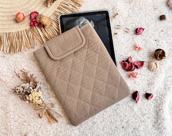 Neutral Kindle Case with magnetic clasp - organic cotton, 15 colors, personalized with name