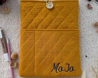 Personalized Quilted Bible Cover, Embroidered Sleeve with pocket, Christian Gift