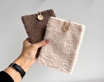 Teddy Faux Fur Kindle Sleeve: Personalized E-Reader Cover