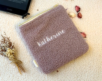 Zipper Kindle Sleeve: Faux Fur, teddy fleece, Personalized E-Reader Cover