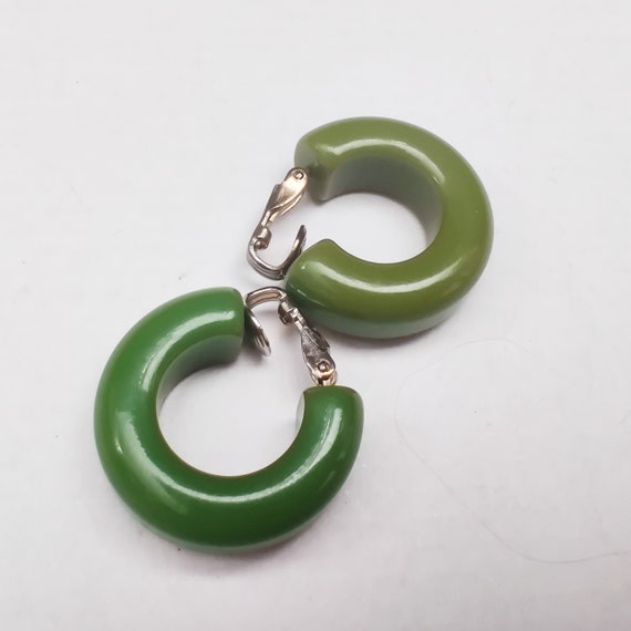 Vintage Green Bakelite Chunky Hoop Earrings St. P… - image 1