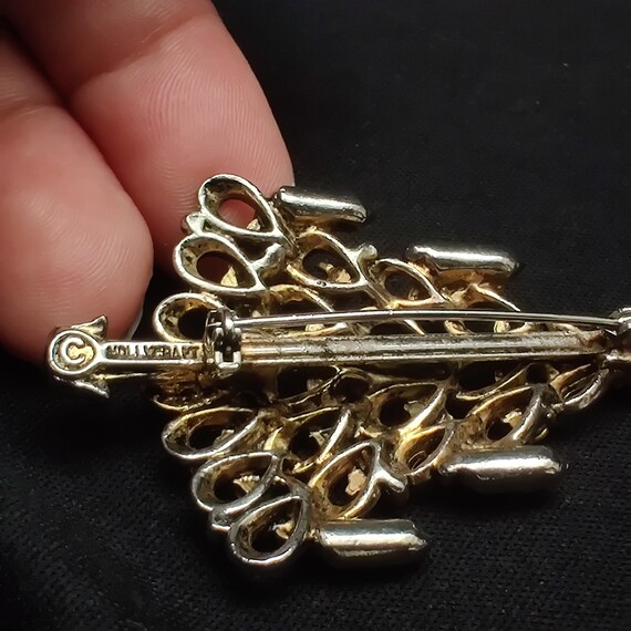 Book Piece Gold Tone Hollycraft Christmas Tree Pin Brooch Fruit Salad