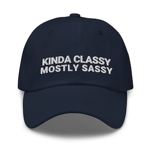 Kinda Classy meist frecher Hut, Papa Hut, frecher Hut, freches Geschenk, Geschenke für sie, freches Geschenk, lustiger Hut, Bestie Geschenk, bestickter Hut, Trendy