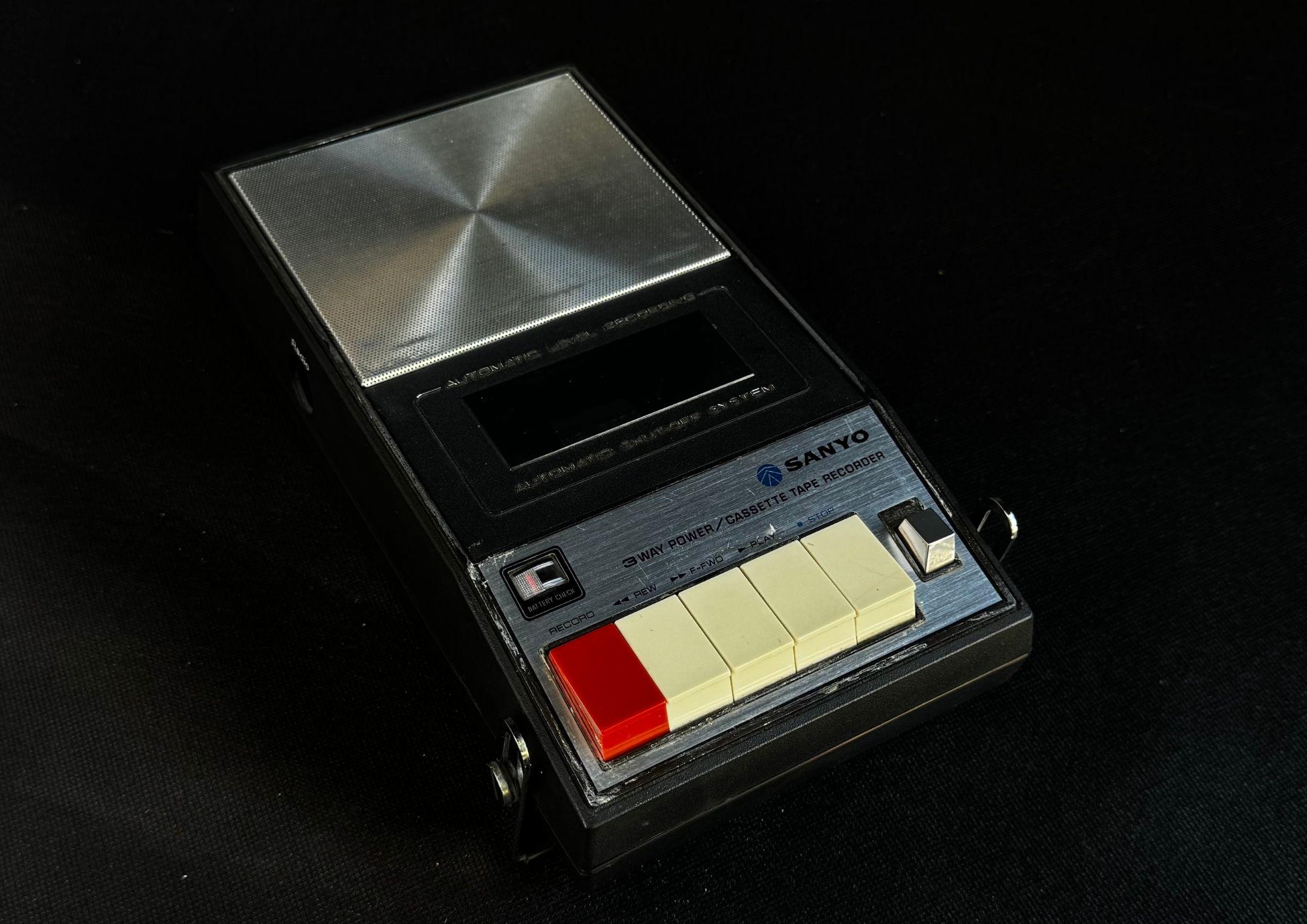 Vintage sanyo recorder - Etsy 日本