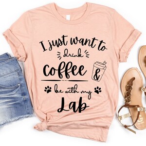 Lab Mom Coffee Lover / Lab Mom Camisa / Labrador Mamá Camiseta / Regalo Labrador / Camisa Labrador para Mujer / Café y Labrador / Black Lab Choc