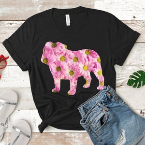 English Bulldog Shirt | English Bulldog Mom Shirt | English Bulldog Gifts | English Bulldog Flower TShirt | British Bulldog Mama Daisies T