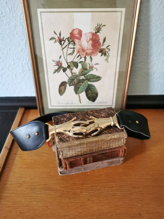 Vintage Victorian Hand Buckle Belt 1970s Gold Clas