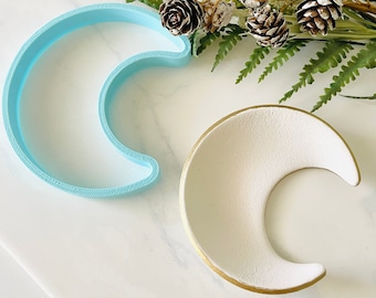 Moon Trinket Dish Cutter: Polymer Clay & Cookie Cutter (118mm)