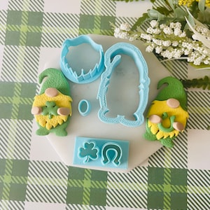 St Patrick&#39;s Day Gnome Clay Cutter Set: Clover & Horseshoe